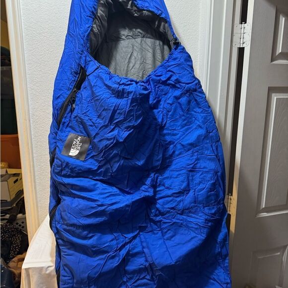 Vintage North Face Blue Mummy Sleeping Bag - Picture 8 of 8